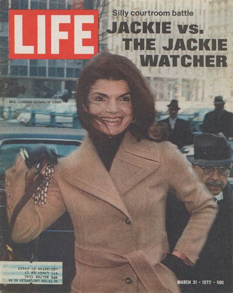 Jacqueline kennedy onassis does have a billionaire granddaughter, but the granddaughter is not a kennedy. JACKIE KENNEDY ONASSIS - AMERIKAS KÖNIGIN - SCHIRN MAG