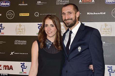 Check out his latest detailed stats including goals, assists, strengths & weaknesses and match ratings. Juventus steal the show at Serie A awards | Daily Mail Online