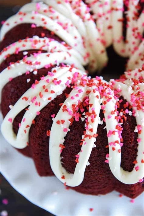 This is one of the few recipes where i actually pull out my sifter! Red Velvet Cream Cheese Bundt Cake: this moist red velvet ...