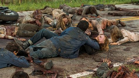 Check spelling or type a new query. Tous les morts de The Walking Dead en 2016 | Premiere.fr