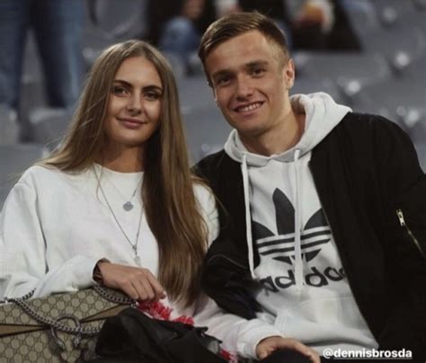 Niklas dorsch wurde am 15.01.1998 in lichtenfels geboren. League of WAGS — Special DFB-Pokalfinale: FC Bayern München
