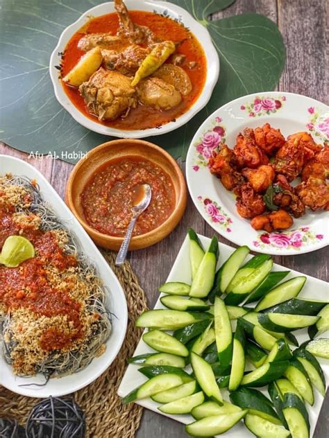 Resep gulai ayam khas nusantara. Patutlah Gulai Ayam Kelantan Sedap Dan Pekat, Ini ...
