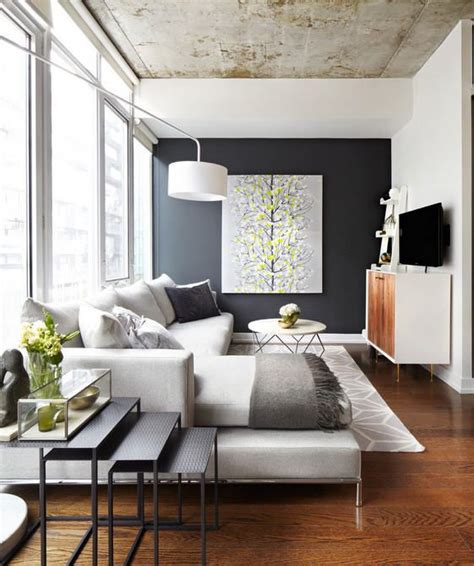 Seating, coffee and side tables and even living/dining room combo decorating ideas depend on the shape of the space. 5 Designer Tips For Arranging Furniture in Narrow Rooms