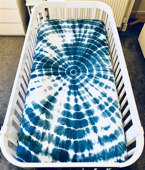 Bed sheet indigo tie dye indian cotton fabric shibori bedspread bedding throw bed sheet. Shibori Indigo blue tie dye bullseye cot bed Fitted sheet ...