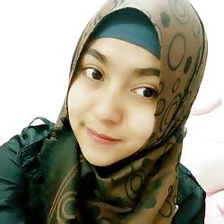 Maybe you would like to learn more about one of these? Cewek jilbab indonesia lagi bugil - 10 Pics | xHamster