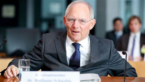 Verjährung im größten steuerraub der deutschen geschichte. Wolfgang Schäuble zeigt im Cum-Ex-Ausschuss teure ...