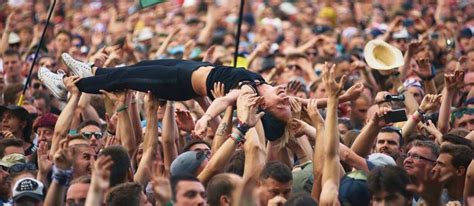 Conceived in 1995, by 2014 its attendance reached a record high of about 750,000 visitors. Pol'and'Rock Festival 2018 (dawny Festiwal Woodstock ...