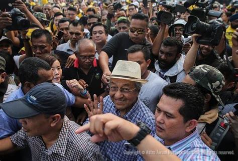 Written by admin 30 october 2017. Tun Mahathir 'turun' Bersih 4, NGO buat laporan polis ...