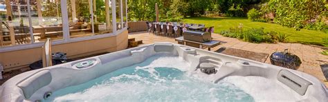 Lodges and log cabins with private hot tubs, as well as cottages can be in high demand so early booking is recommended. Cotswold Holiday Cottages with Hot Tubs | kate & tom's