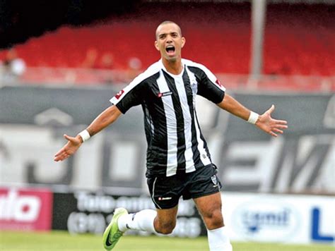 América mineiro is going head to head with atlético mineiro starting on 10 jul 2021 at 22:00 utc at arena independência stadium, belo horizonte city, brazil. Shandong Luneng sign Brazil striker Diego Tardelli from ...