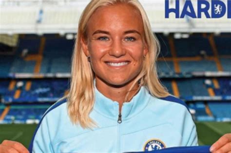 Maria thorisdottir (chelsea women) right footed shot from outside the box to the bottom right corner. Football: Chelsea women sign prolific striker Harder | ABS ...