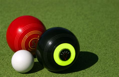 For basic lawn care, you can rent everything from mowers and edgers to trimmers, pruners and blowers to keep your lawn the envy of the neighborhood. Bocce Ball Set - Clowns Unlimited