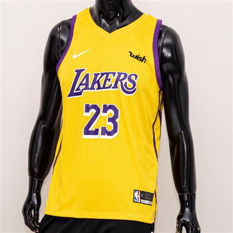 View player positions, age, height, and weight on foxsports.com! Musculosa NBA Lakers Blanca | Deportivo Full