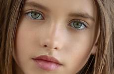 maisie krassel visage tween beauté joli russe filles beaux visages adolescente yeux féminins exceptionally beau