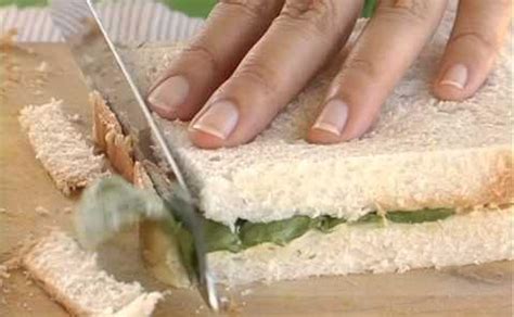 Gunting roti membulat mengikut saiz 25. Sandwich Telur : Resepi Sedap dan Simple Untuk Sarapan ...