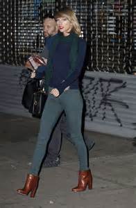 However, one thing that didn't change was her taking inspiration from her. Taylor Swift in Green Tight Jeans -16 - GotCeleb