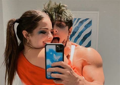 Rae's net worth is $800,000. Who Is Addison Rae Dating in 2020? The Answer Might (Not ...