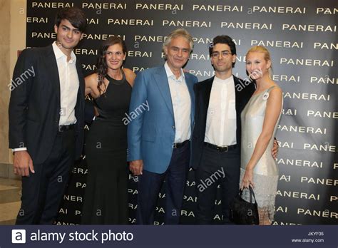 Music video by andrea bocelli, matteo bocelli performing ven a mi. Andrea Bocelli with his wife Veronica and sons Amos and ...