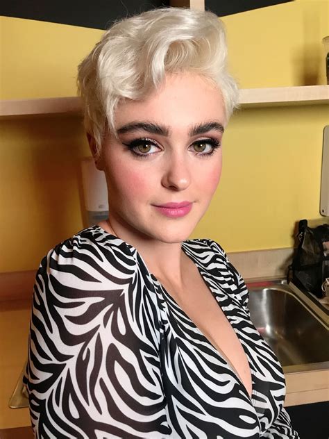 Switch to the dark mode that's kinder on your eyes at night time. Stefania Ferrario | Perfect eyes, Pretty face, Australian models