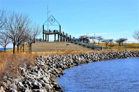 If you want to go by car, the driving distance between wisconsin rapids and racine is 310.59 km. Racine Wisconsin Stock Photos, Pictures & Royalty-Free ...