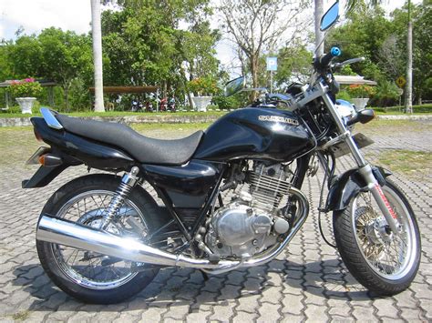 Coba aja contek saudaranya yang satu ini yaitu suzuki gn125. Koleksi Foto Modifikasi Motor Thunder Terlengkap ...