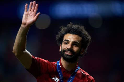 Mohamed salah hamed mahrous ghaly is an egyptian professional footballer who plays as a forward for premier league club liverpool and captai. Hilfe für Obdachlosen : "Ein wahrer Held": Mohamed Salah ...