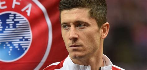 Jun 19, 2021 · poland looked like they would go on to regret some big misses in the first half against spain tonight, but lewandowski now has his goal and just look at how well he does to adjust his head to. Robert Lewandowski - Poland.pl