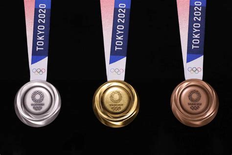 Medals table for the 2020 olympics in tokyo. Tokyo 2020 Olympics medals by Junichi Kawanishi - Photo ...