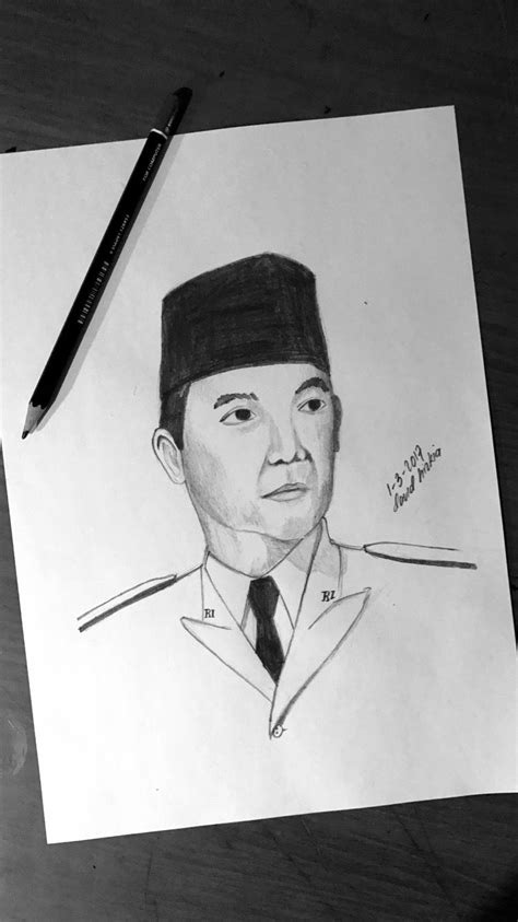 Riwayat hidup ir.soekarno presiden pertama republik indonesia, soekarno yang biasa dipanggil ir h soekarno adalah presiden pertama, merupakan sang proklamator, sang putra fajar, bapak. Sketsa Gambar Pahlawan Soekarno - Contoh Sketsa Gambar