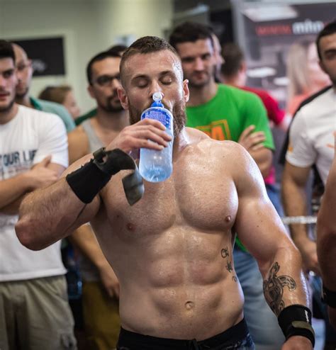 Serbian Muscle Men — Serbian athlete Đorđe