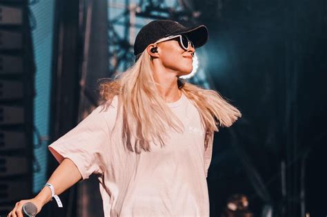 Все 9 плейлистов 164 трека. SHY Martin Releases New Song "Make Us Never Happen" - pm ...