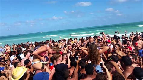 Super hot college girls spring break contest. Miami Spring Break 2015 - YouTube