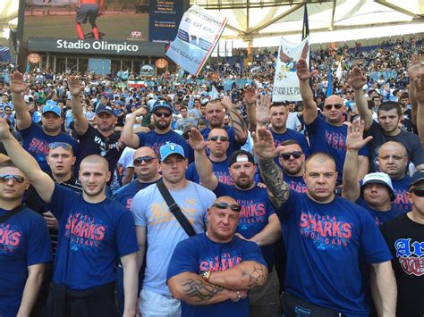 Zespołu minionego sezonu ekstraklasy przeszedł z drugoligowej skry częstochowa. Wisla Sharks Cracovia: il saluto romano dei tifosi ...