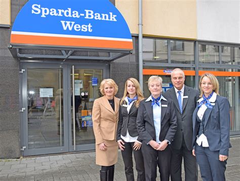Traditionally they are specialized in the retail banking business. Es zählen Sicherheit und Vertrauen - Velbert