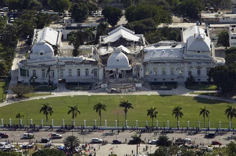 Nu a fost înregistrat niciun fenomen de un cutremur puternic a avut loc în haiti, magnitudinea seismului fiind de peste 7,2 grade pe scara. Un séisme majeur frappe Haïti et dévaste la capitale Port ...