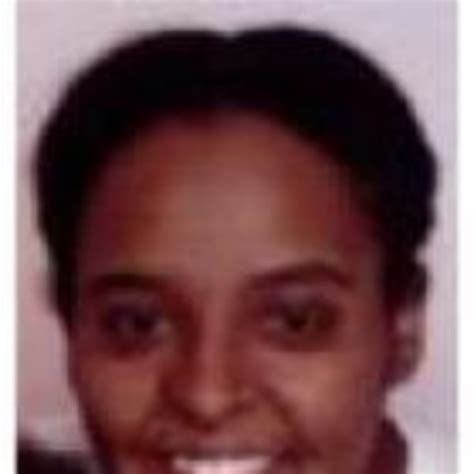 Used by millions · old roommates · monitor social info Vivian Vasquez de Villatoro - Gerente Administrativo ...