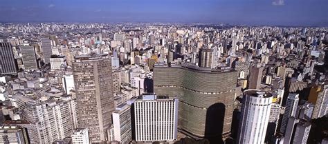 As brazil's largest city, it has a population of 11,037,593. São Paulo - Estados e Capitais do Brasil