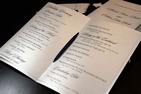 The edges of the ribbon are burned to prevent fraying. Wedding programs with navy ribbon | Bröllop