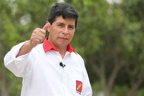 The rise of pedro castillo, a previously obscure leader of a rural teachers union, to peru's highest office. Pedro Castillo: Perú Libre plantea cambiar la Constitución ...