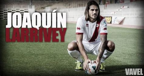 Amaya heads home from a corner. Joaquín Larrivey, presentado como nuevo jugador del Rayo ...