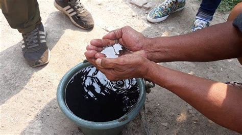 Berapa jarak yang ditempuh mobil tersebut dalam satuan kilometer? Lautan Sampah Sepanjang 1,5 Kilometer Penuhi Kali Pisang ...