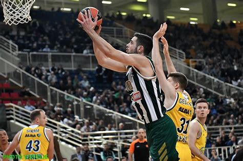 Live η εξέλιξη του αγώνα στο sport 24. Με Παπαπέτρου και Βαζέχα η παρακάμερα του Παναθηναϊκός ...