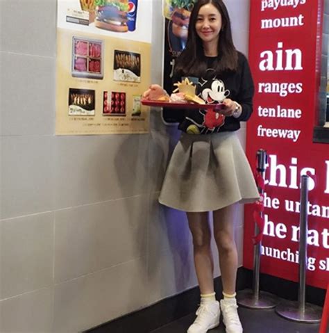 Viimeisimmät twiitit käyttäjältä 규리 (@gyuri88). '진사' 박규리, 걸그룹도 울고갈 11자 각선미 '완벽비율 ...