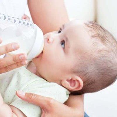 Kamu bisa kok konsumsi merk susu penambah berat badan untuk wanita ini! Cara Bancuh Susu Bayi Dalam Botol Dengan Betul