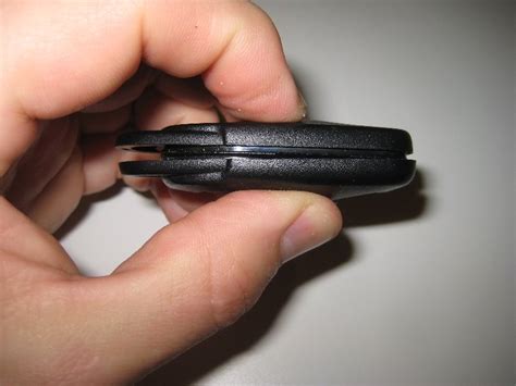 If you need a high quality cr2032 key battery then click on the amazon link below. Hyundai-Tucson-Key-Fob-Battery-Replacement-Guide-013