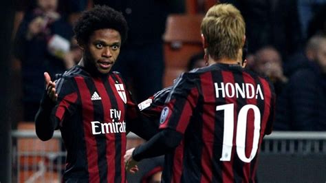 Stats and video highlights of match between ac milan vs crotone highlights from serie a 20/21. AC Milan 3 Crotone 1 (aet): Bonaventura and Niang extra ...