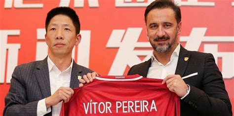 Fenerbahçe'nin vitor pereira arasında yaşanan gerilim capslere böyle yansıdı. Pereira, SIPG'in yeni hocası oldu - Son dakika Fenerbahçe ...