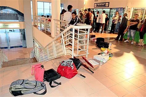 Foreign worker permit renewal : New work permit renewal policy results in long lines, say ...