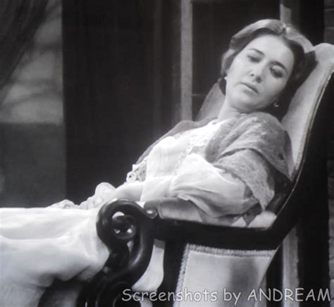 Joanne linville was an actress who had a successful hollywood career. Joanne Linville, Guest Star 'The Passersby' (1961) THE ...