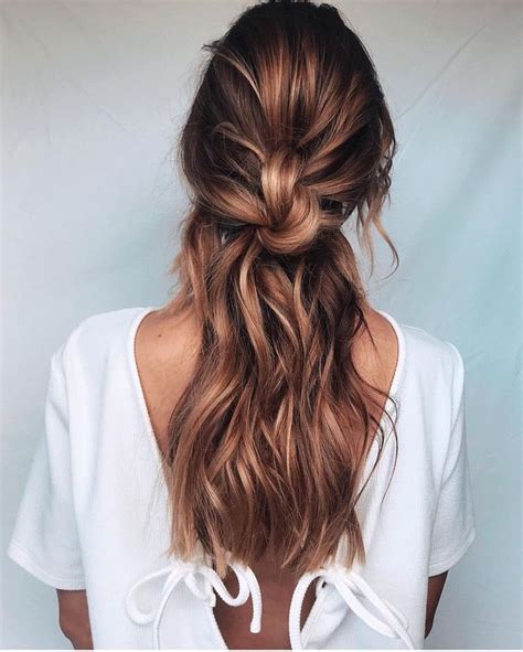 This super casual look is very easy to achieve and also looks casual. 26 Hairstyles for Bridesmaids of All Hair Types | Easy ...
